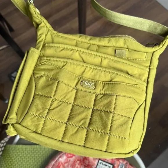 Lug pistachio green purse - Picture 1 of 6